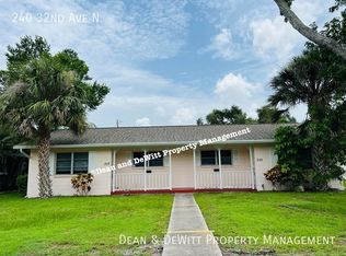 240 32nd Ave N, Saint Petersburg, FL 33704