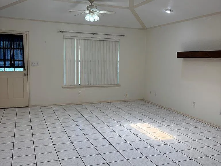 112B E Constellation Dr #B — Photo 17