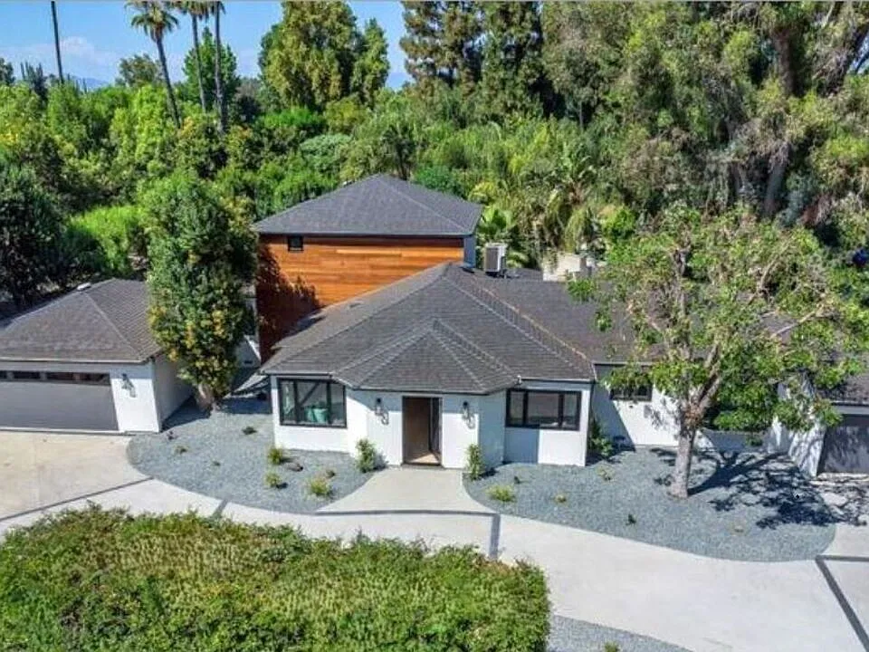 19061 Wells Dr