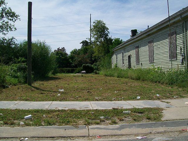 1st image of 2456 N Prieur St