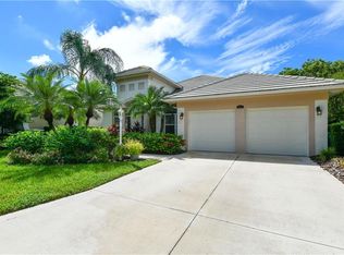 6614 Waters Edge Way, Lakewood Ranch, FL 34202