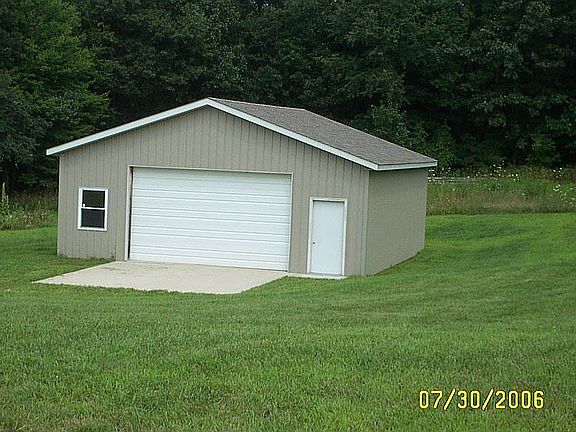 pole barn with electricity