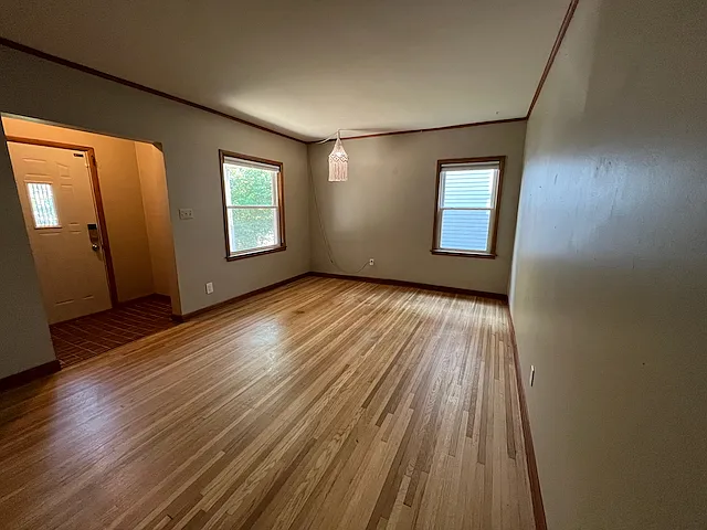 159 W Pacemont Rd — Photo 3
