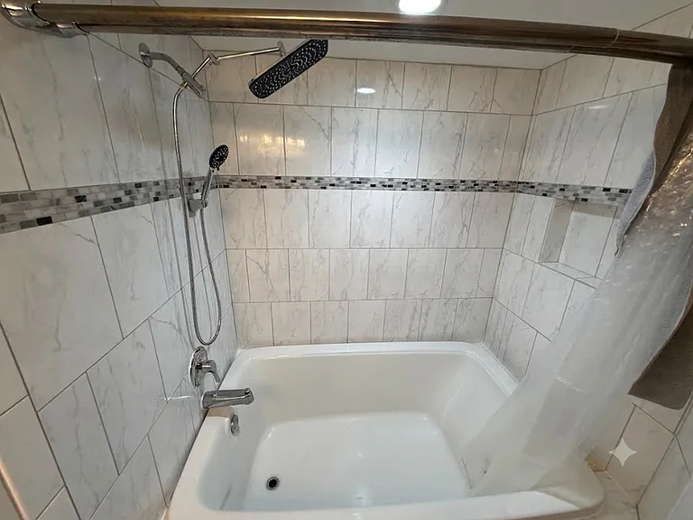 913 W Van Buren St #6G — Photo 10