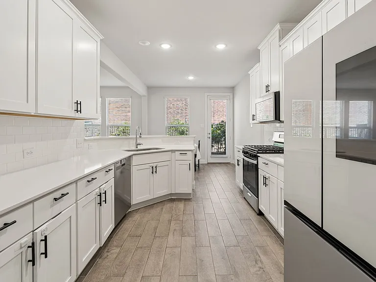 201 Tortugas Dr — Photo 12