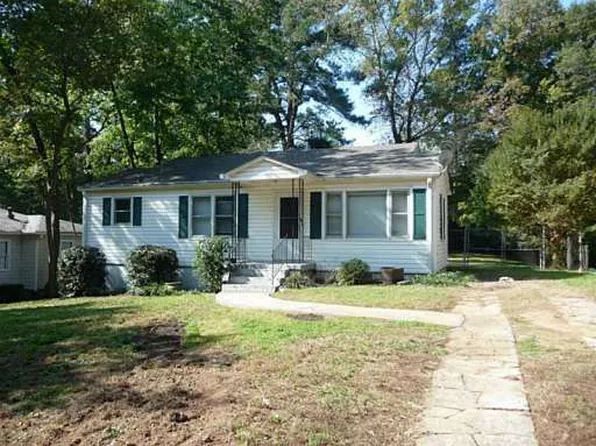 1682 Bridgeport Dr, Atlanta, GA 30329