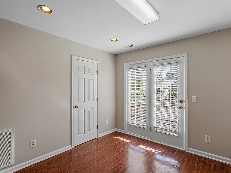 10028 Blackwell Dr — Photo 21