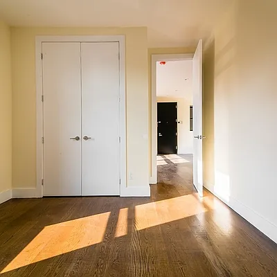 Rented by Nooklyn NYC LLC | media 36