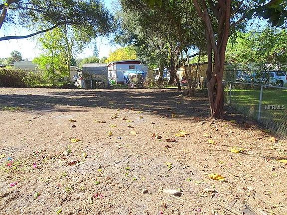 2nd image of 803 Papaya Dr
