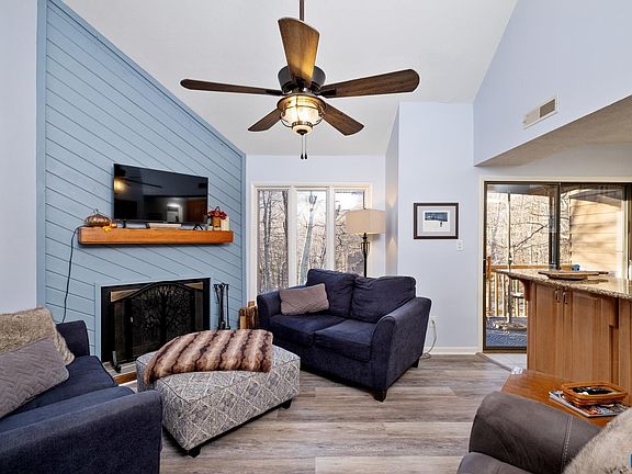 4th image of 743 Laurelwood