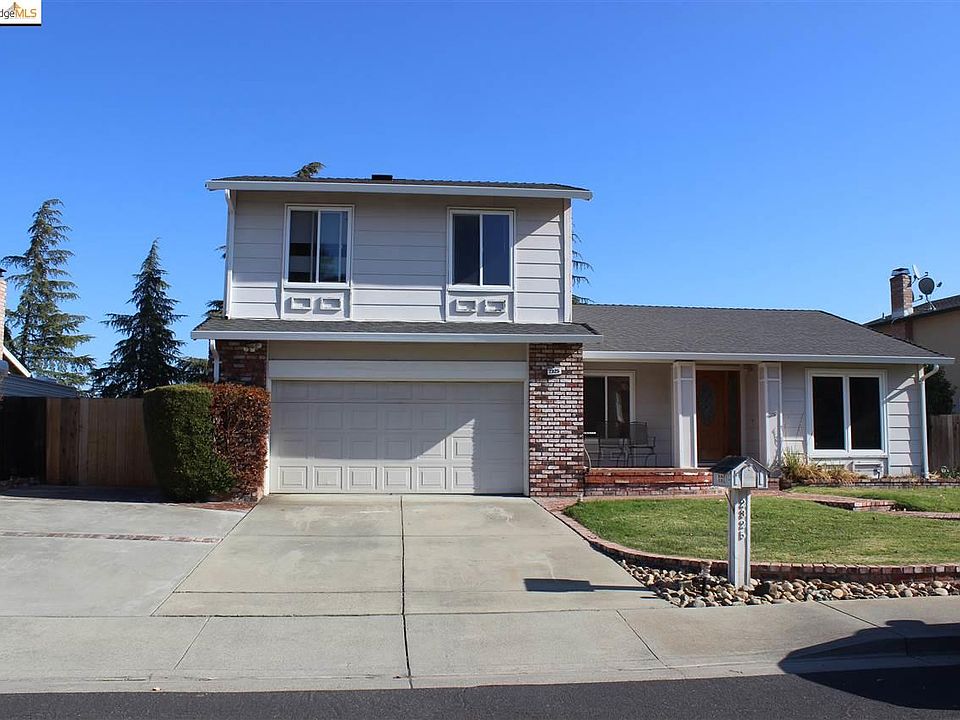 1st image of 2325 Hilliard Cir