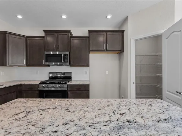 110 Freeman Dr, Hampton, VA 23666