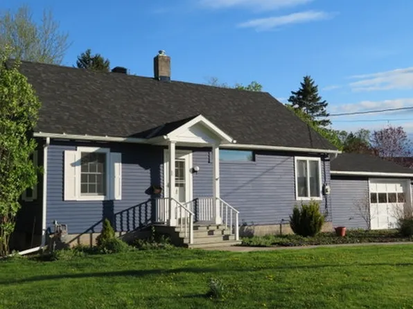 1 Mildon Rd, Canton, NY 13617