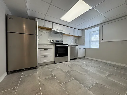423 S 51st St #B01 Photo 1