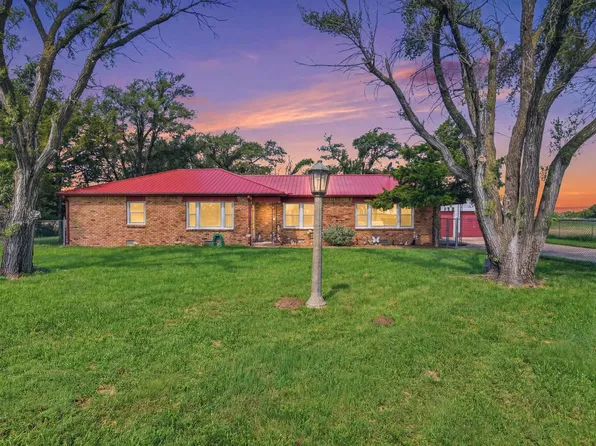 5855 N Tyler Rd, Maize, KS 67101