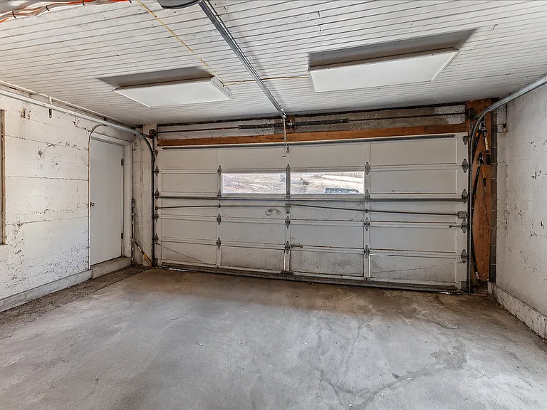 2 car garage