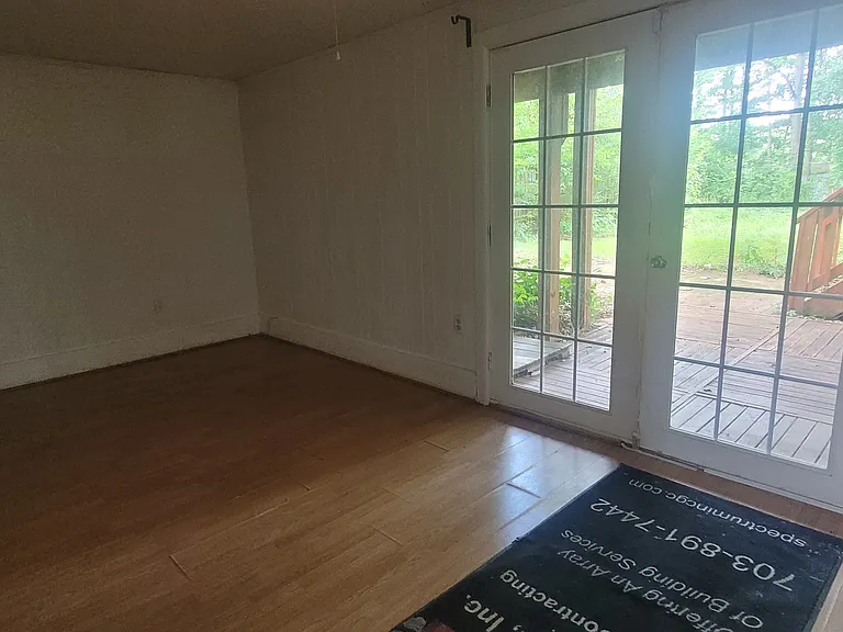 4419 Kentmore Dr — Photo 38