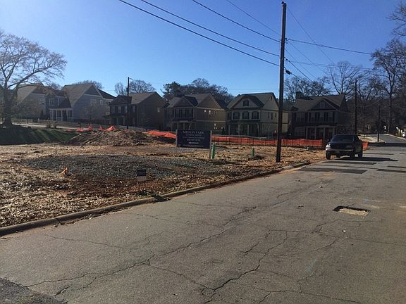 4th image of 1200 Medlin St SE