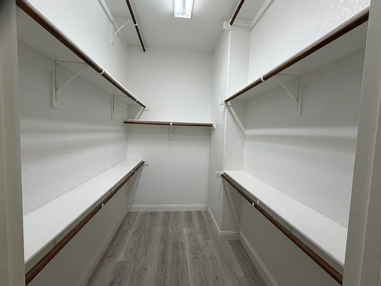 Walk-in closet