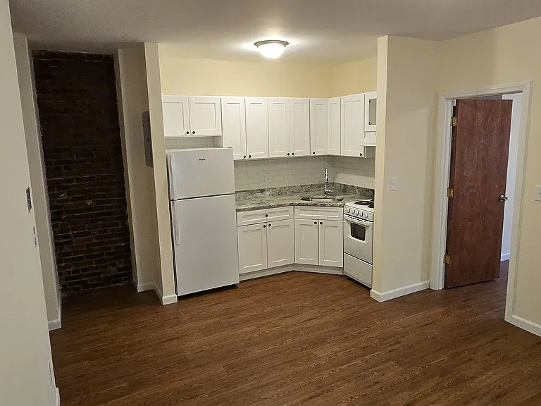 78 S Huntington Ave #4 — Photo 7