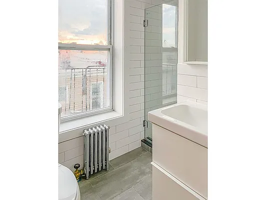 Rented by MySpaceNYC | media 12