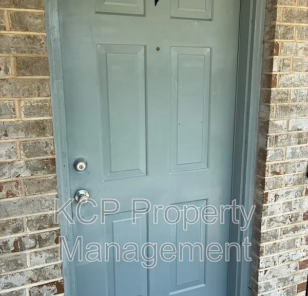 1007 Cedar St #7 — Photo 2