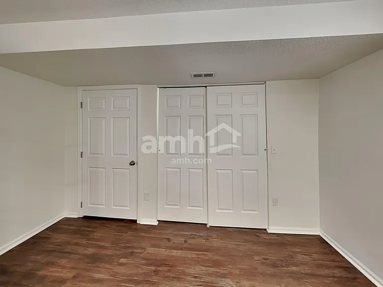 4815 Talons Mark Dr — Photo 23