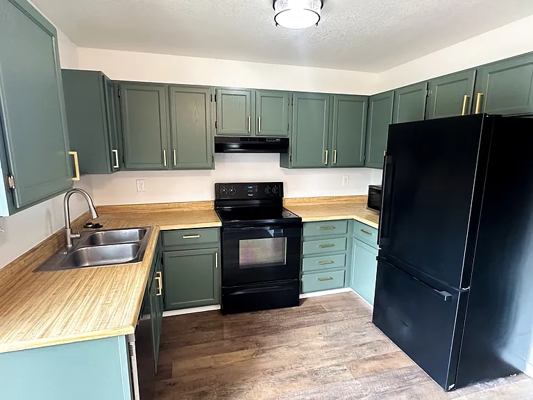 2116 Boston Ter — Photo 14