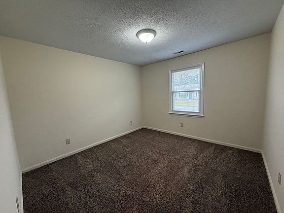 4th image of 203 Appaloosa Dr