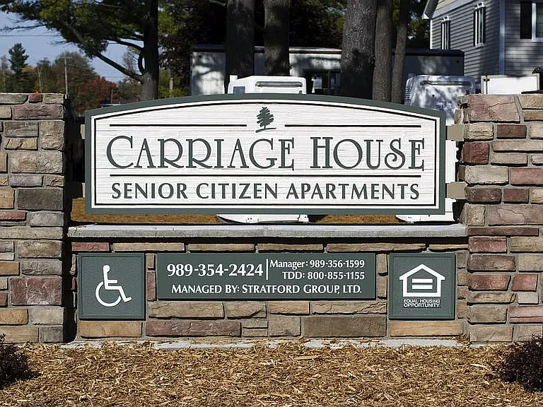 451 Pinecrest St #451 — Photo 3