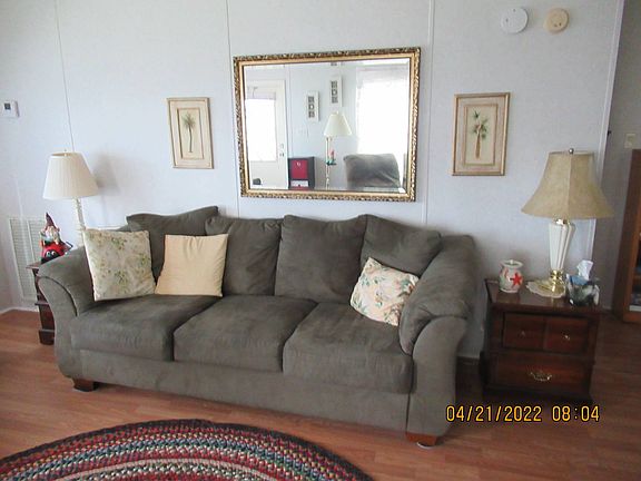 3rd image of 38019 Woodgate Ln