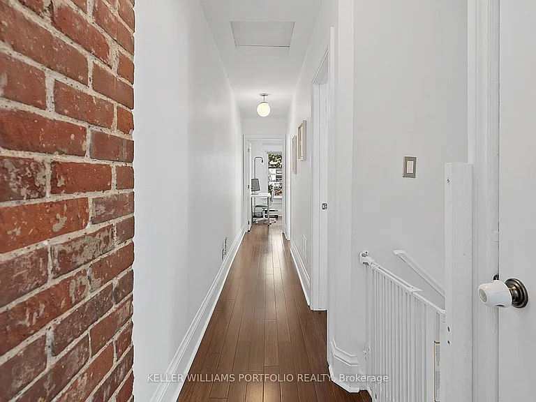 28 Tiverton Ave — Photo 23