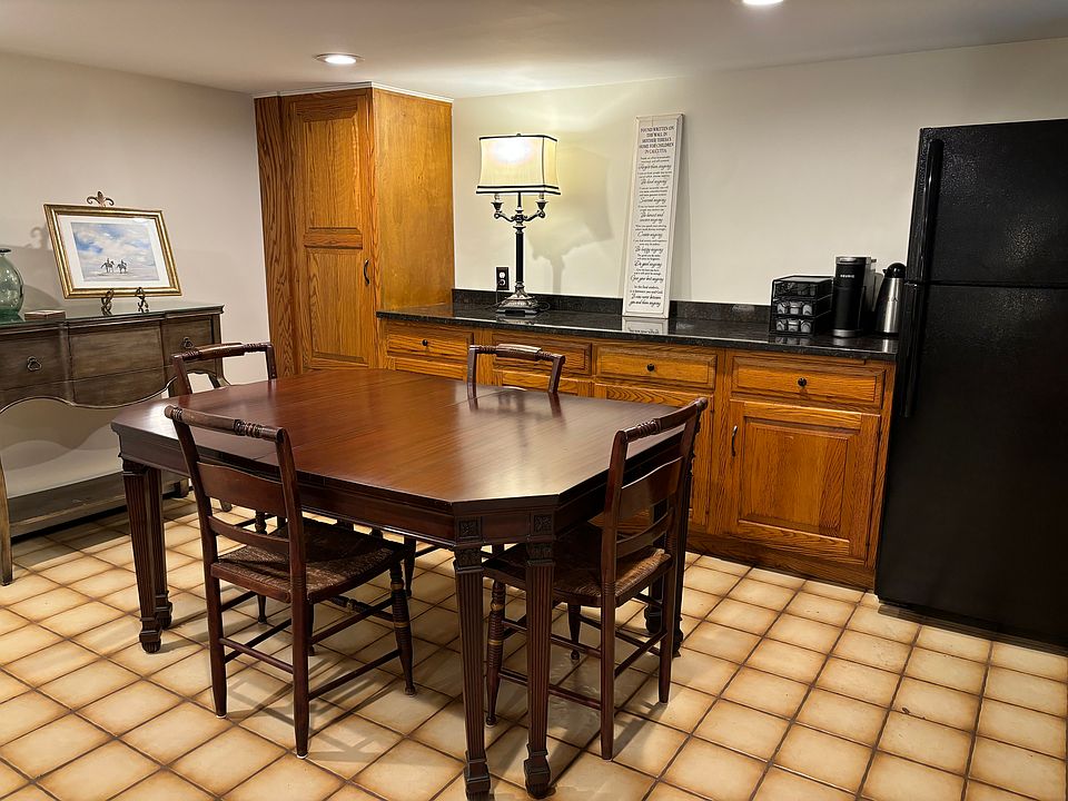 Dining Room Area