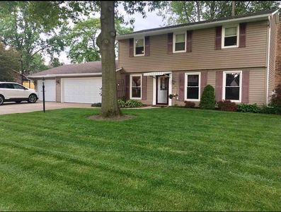 305 E Fairlane Dr, Hartford City, IN, 47348
