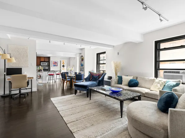 315 West 23rd Street 2C image 1 of 8