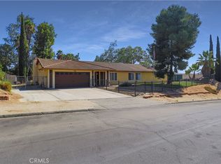 18786 Ravenwood Dr, Perris, CA 92570