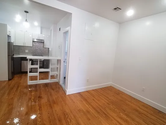 Rented by Compass | media 11