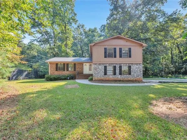 1501 Pineview Ter, Ellenwood, GA 30294