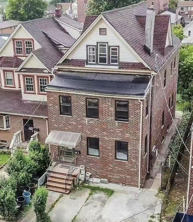 1st image of 147-11 35th Ave