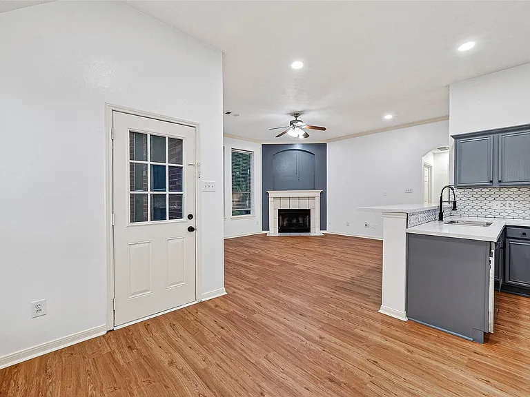 17303 Kenton Crossing Ln — Photo 22