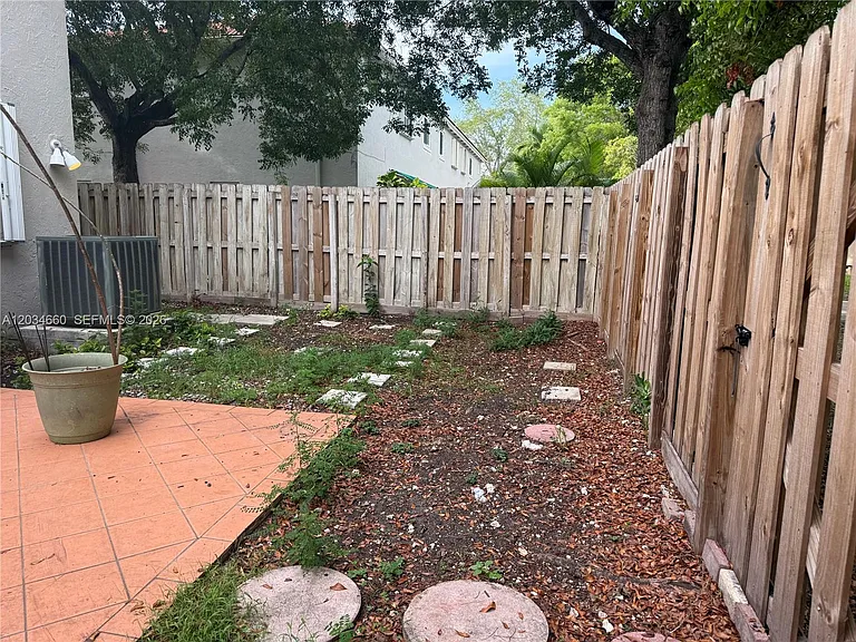14213 SW 126th Pl — Photo 9