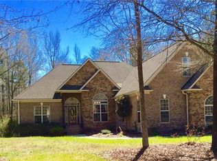 7408 Walnut Crest Dr, Waxhaw, NC 28173