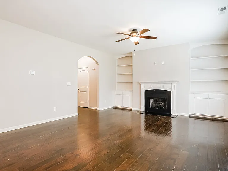 244 E Webber Ln — Photo 5