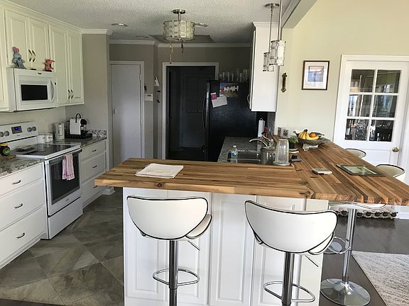 Open plan kitchen/dng room