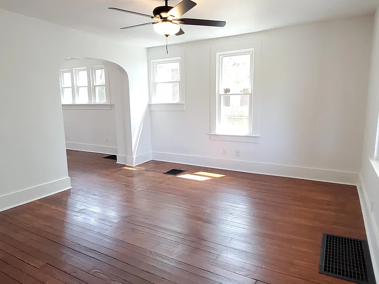 1310 Delta Blvd — Photo 2