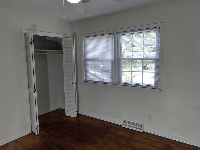 1809 Pinedale Dr — Photo 14