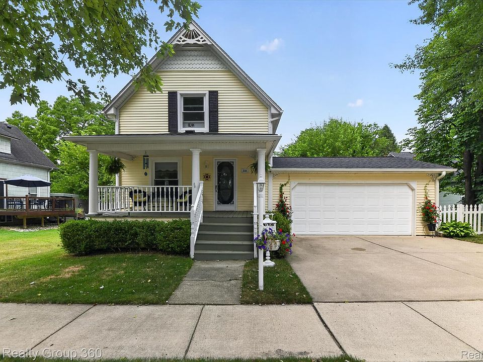 1st image of 318 Gregory St