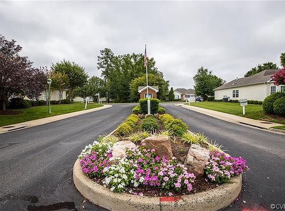 2nd image of 4124 English Holly Cir