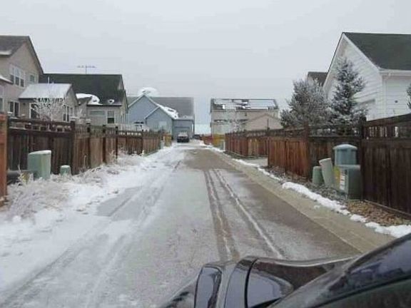 Exterior Neighborhood (street photo)