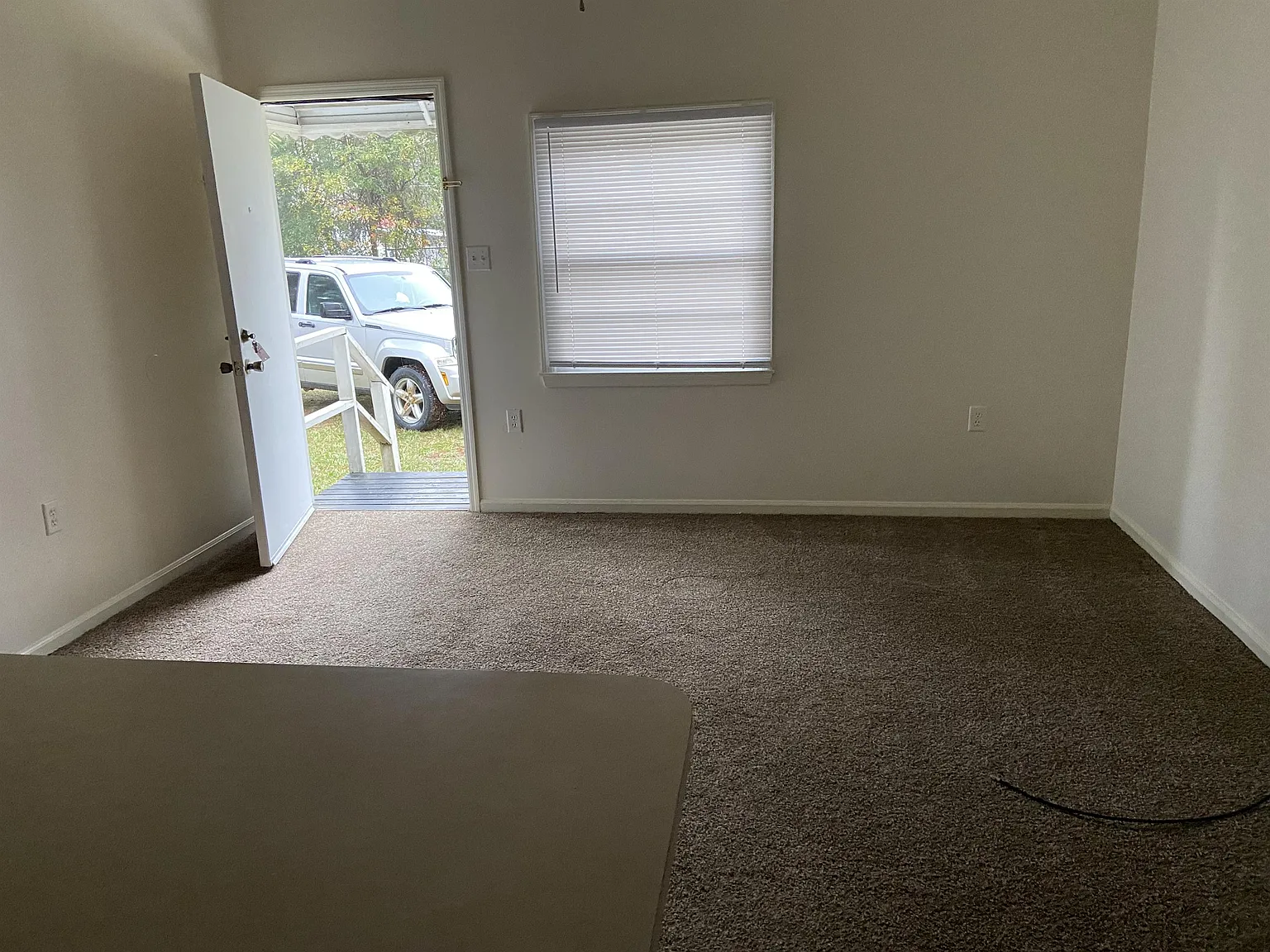 2307 Bemiss Rd - B — Photo 2